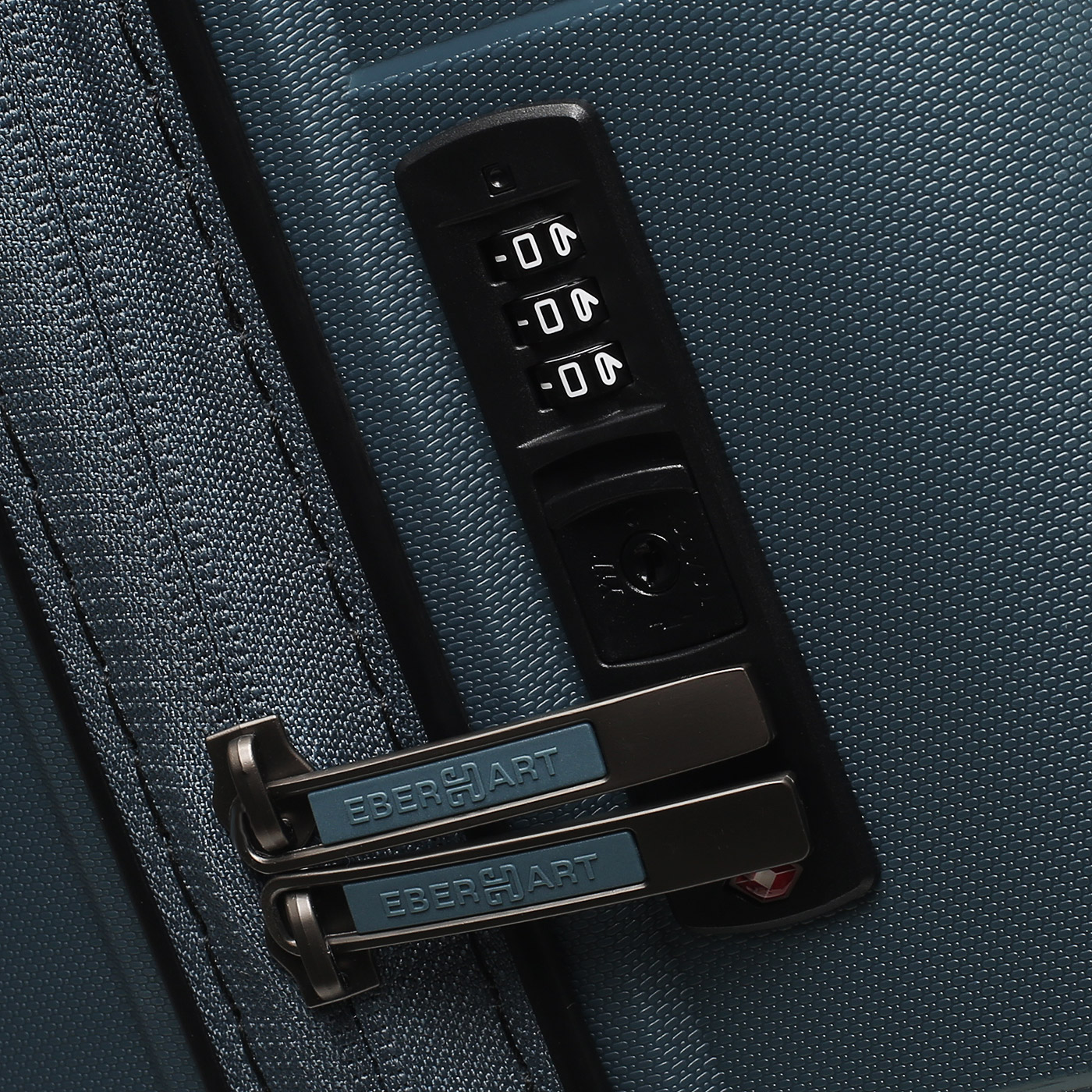 Чемодан средний M из полипропилена Eberhart Link