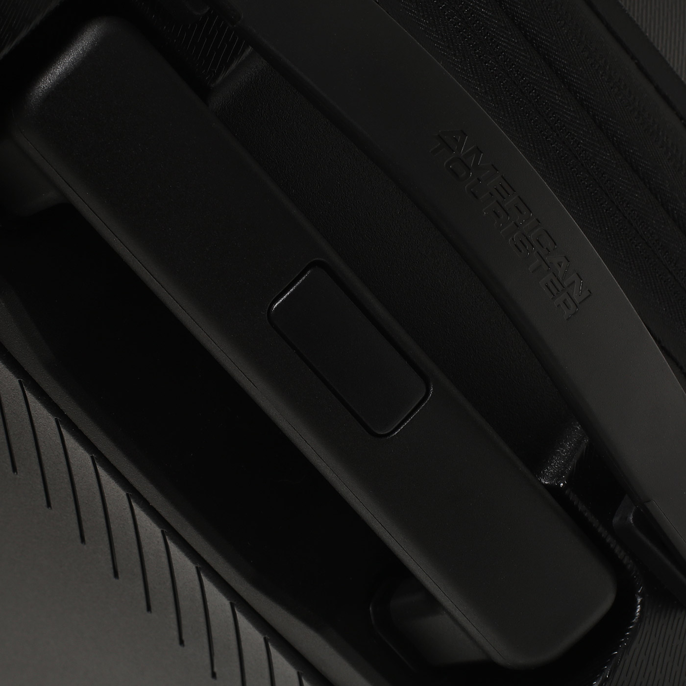 Чемодан для ручной клади  American Tourister Dashpop