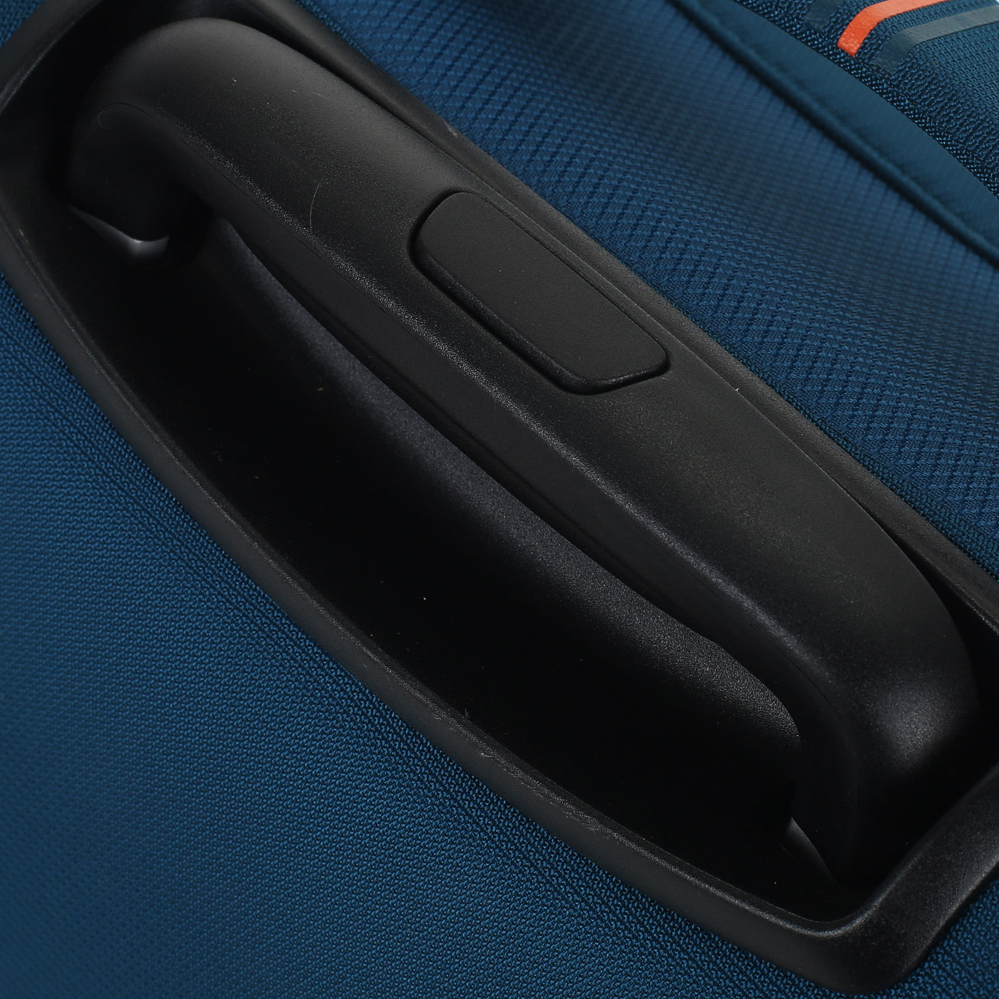 Чемодан для ручной клади тканевый с кодовым замком American Tourister Crosstrack