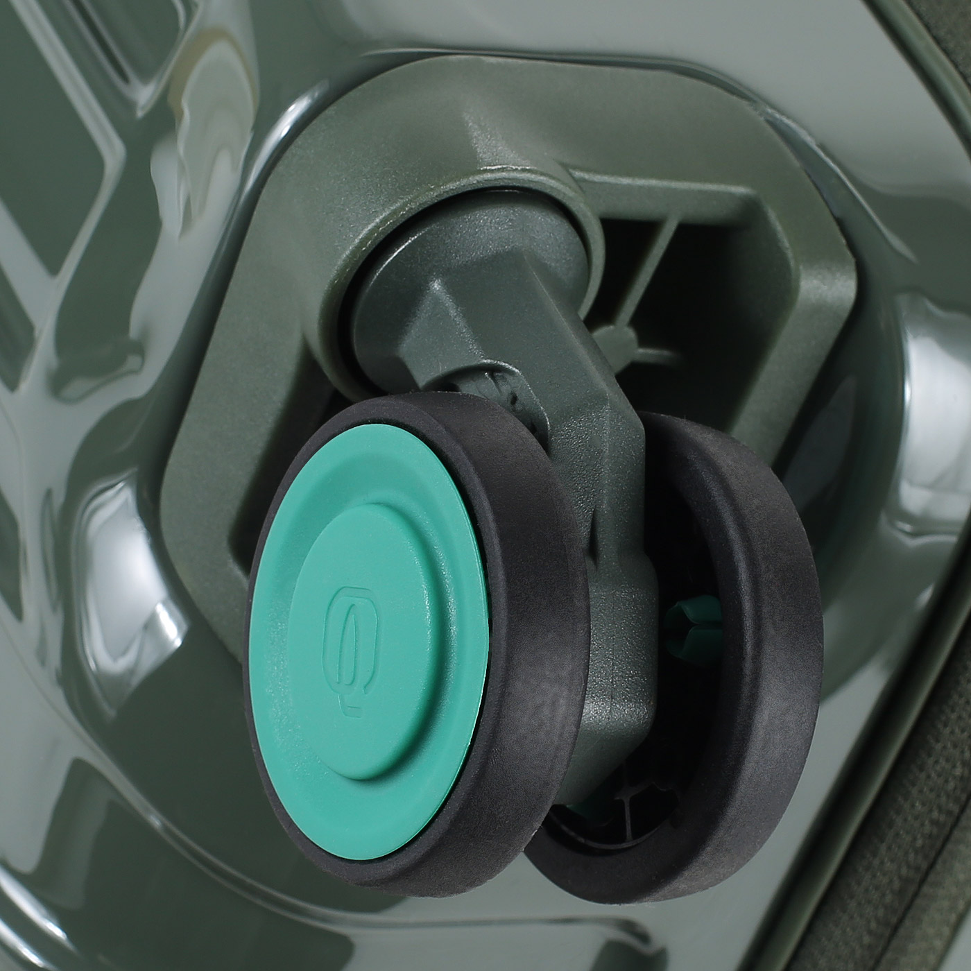 Чемодан для ручной клади из поликарбоната Piquadro PQ Light